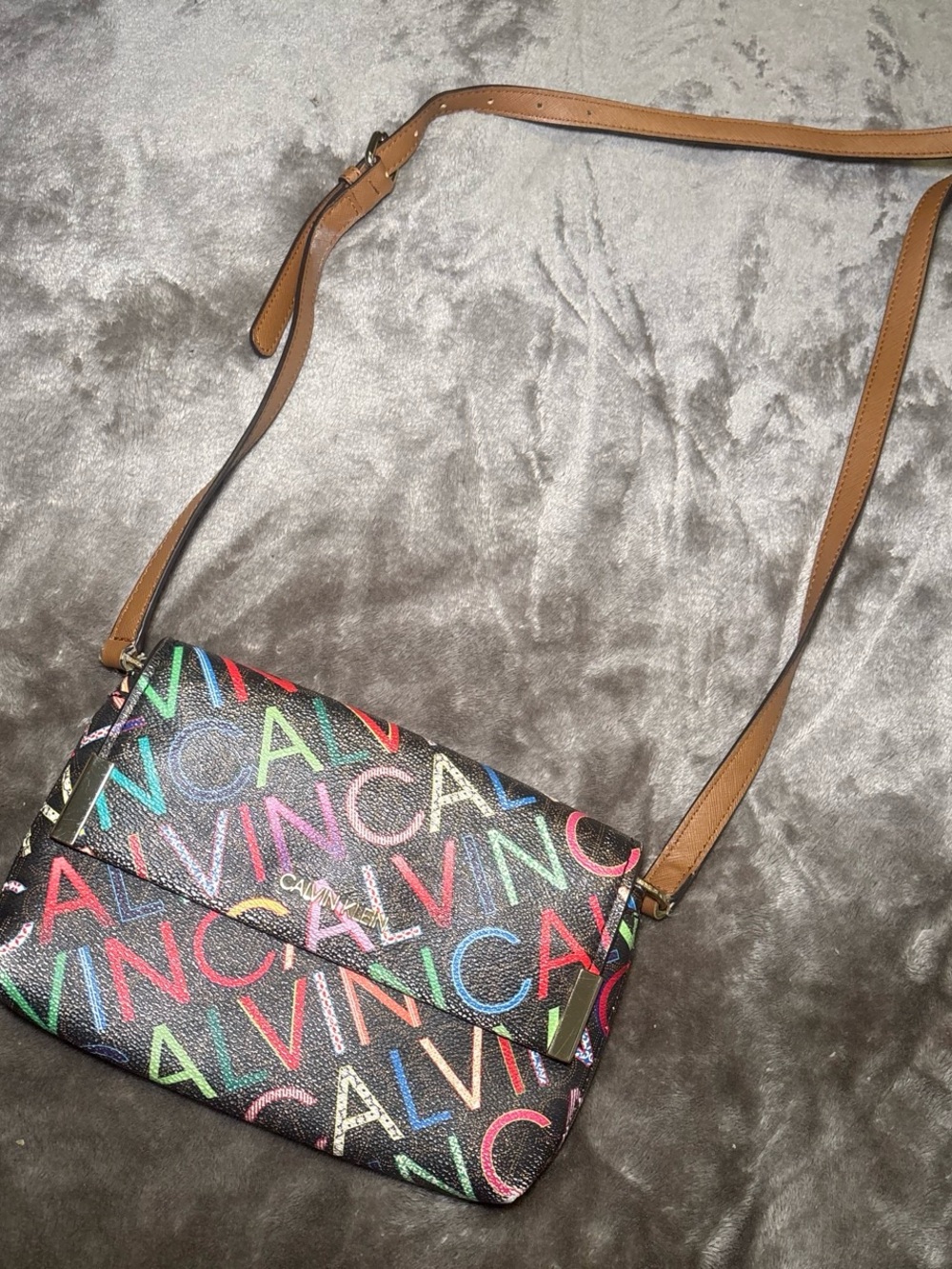 Calvin Klein Black Crossbody Bag with Multicolor Logo Print - Picture 4 of 4